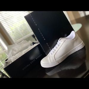 Steven by Steve Madden white sneakers 👟 size 8